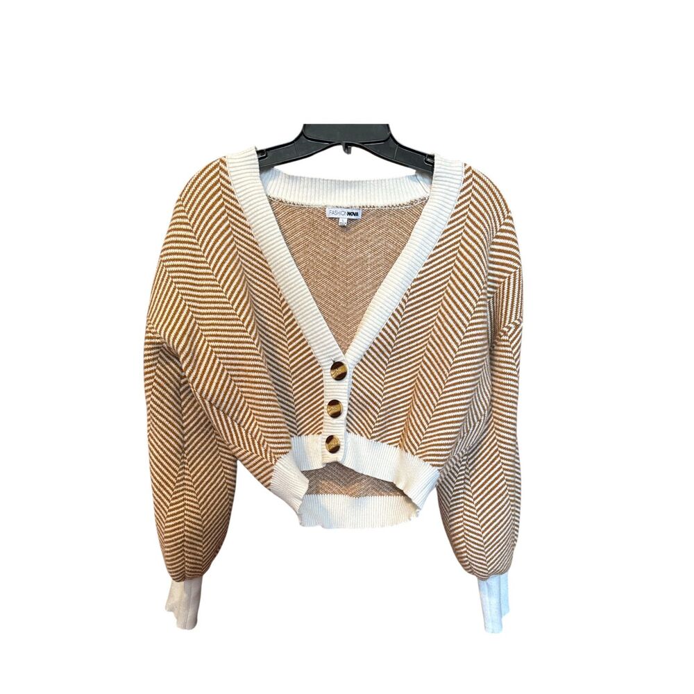 Chevron Knit Cropped Cardigan – Beige/Cream Button‑Front Sweater (M)